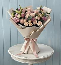 Букет цветов из:  Розы и Лизиантусы в Залужном