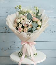 Букет цветов из:  Розы и Лизиантусы в Залужном