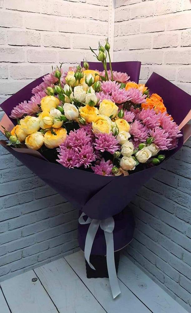 Букет цветов из: Хризантемы и Розы в Залужном