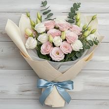 Букет цветов из:  Лизиантусы в Залужном