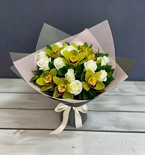 Букет цветов из:  Орхидеи и Розы в Залужном