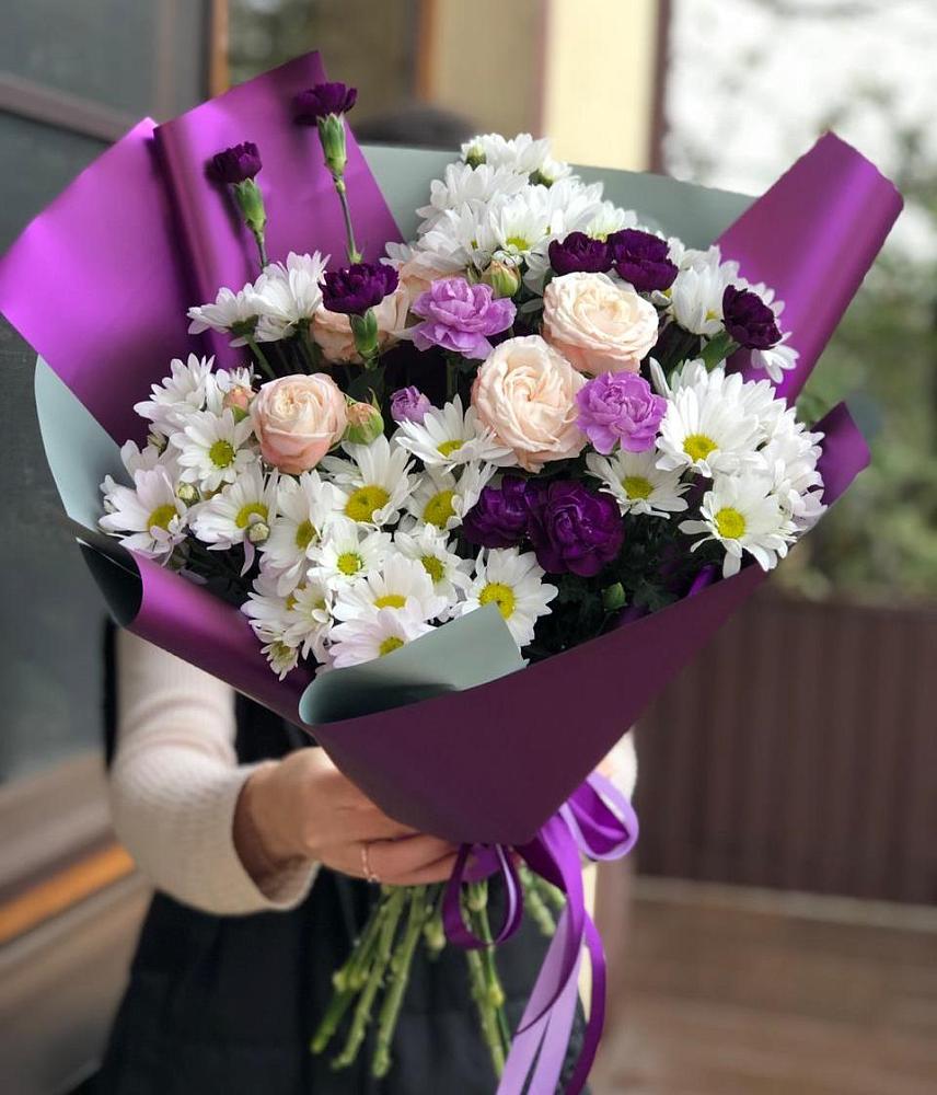 Букет цветов из: Хризантемы, Гвоздики и Розы в Залужном