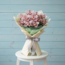 Букет цветов из:  Орхидеи и Розы в Залужном