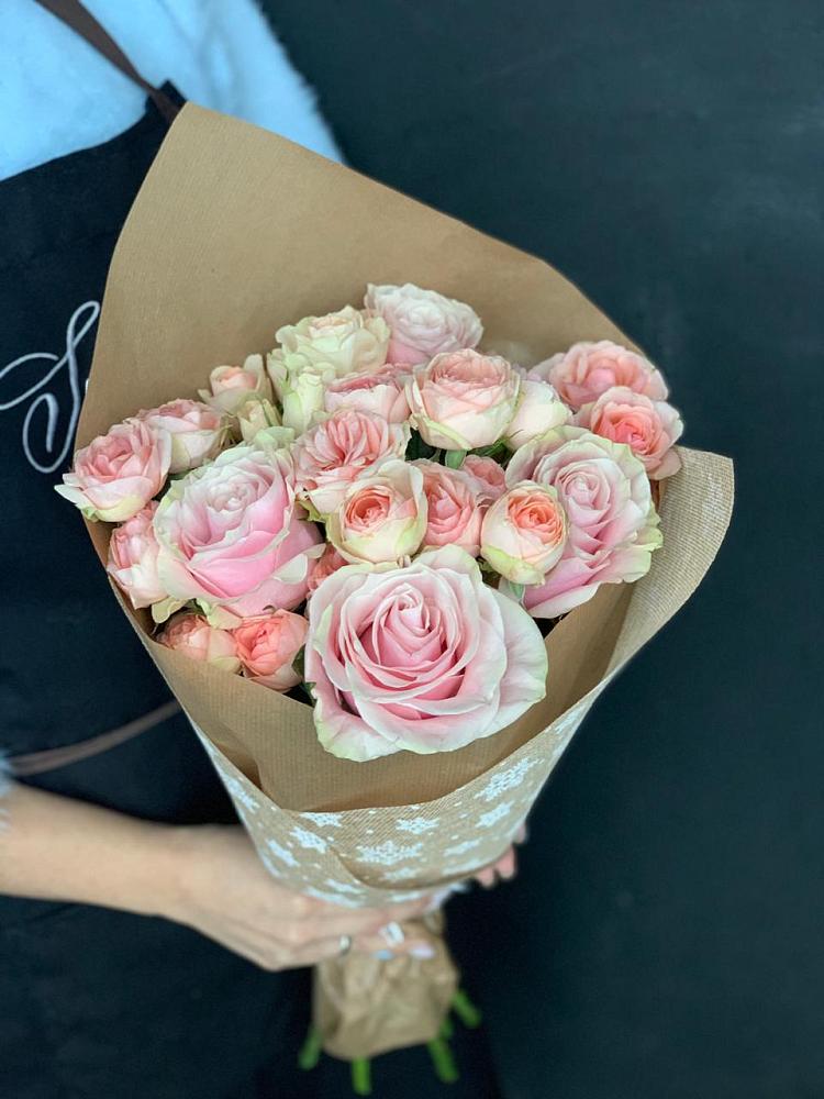 Букет цветов из: Хризантемы и Розы в Залужном