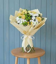 Букет цветов из:  Хризантемы и Розы в Залужном