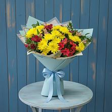 Букет цветов из:  Альстромерии и Хризантемы в Залужном