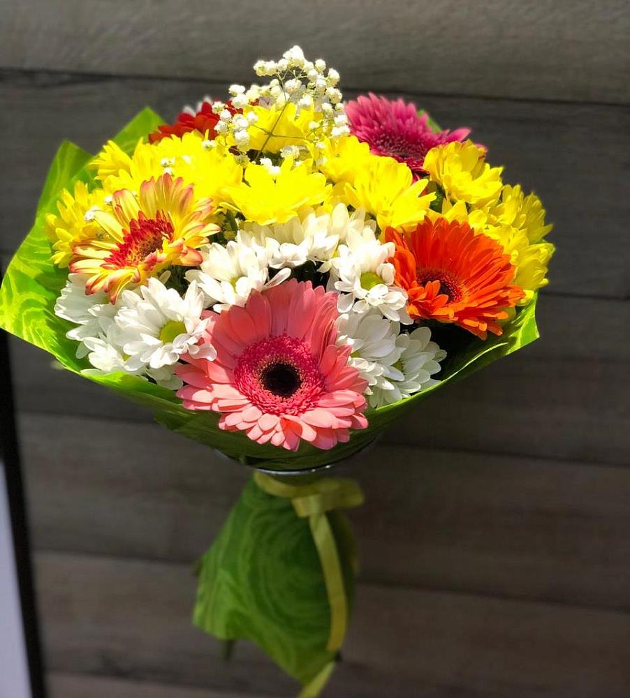 Букет цветов из: Герберы и Хризантемы в Залужном