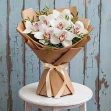 Букет цветов из:  Орхидеи и Розы в Залужном
