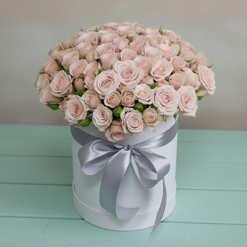 Цветочная композиция из Розы в шляпной коробке в Залужном