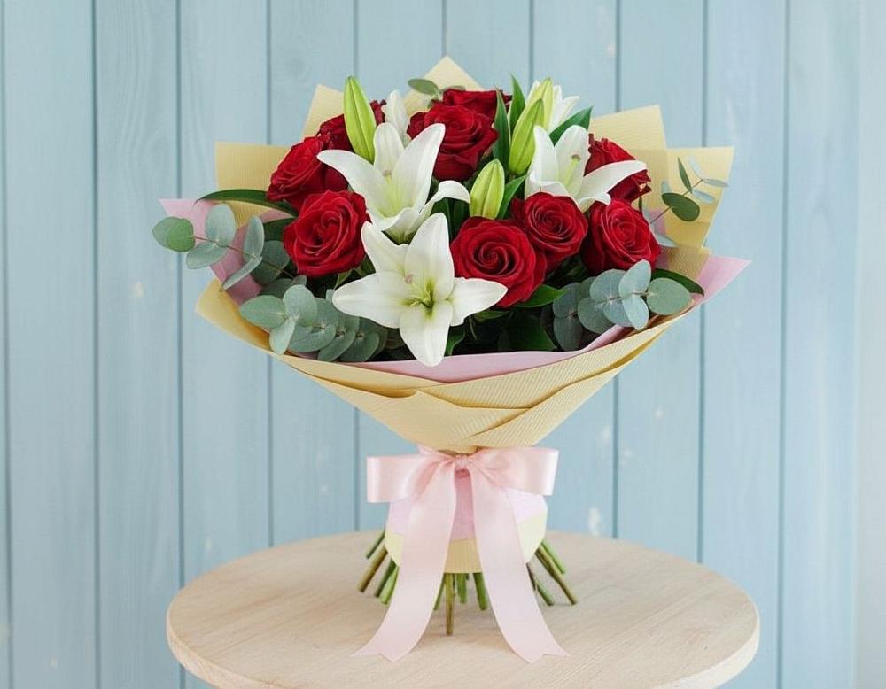 Букет цветов из: Лилии и Розы в Залужном